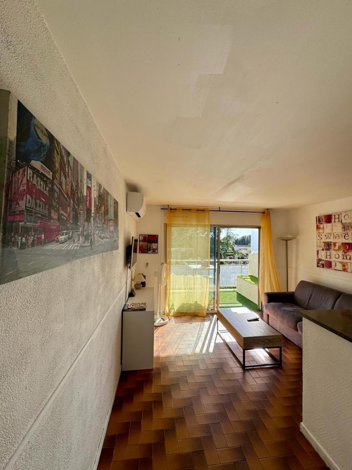 Beau Studio Climatise Face A La Mer La Ciotat Exterior photo